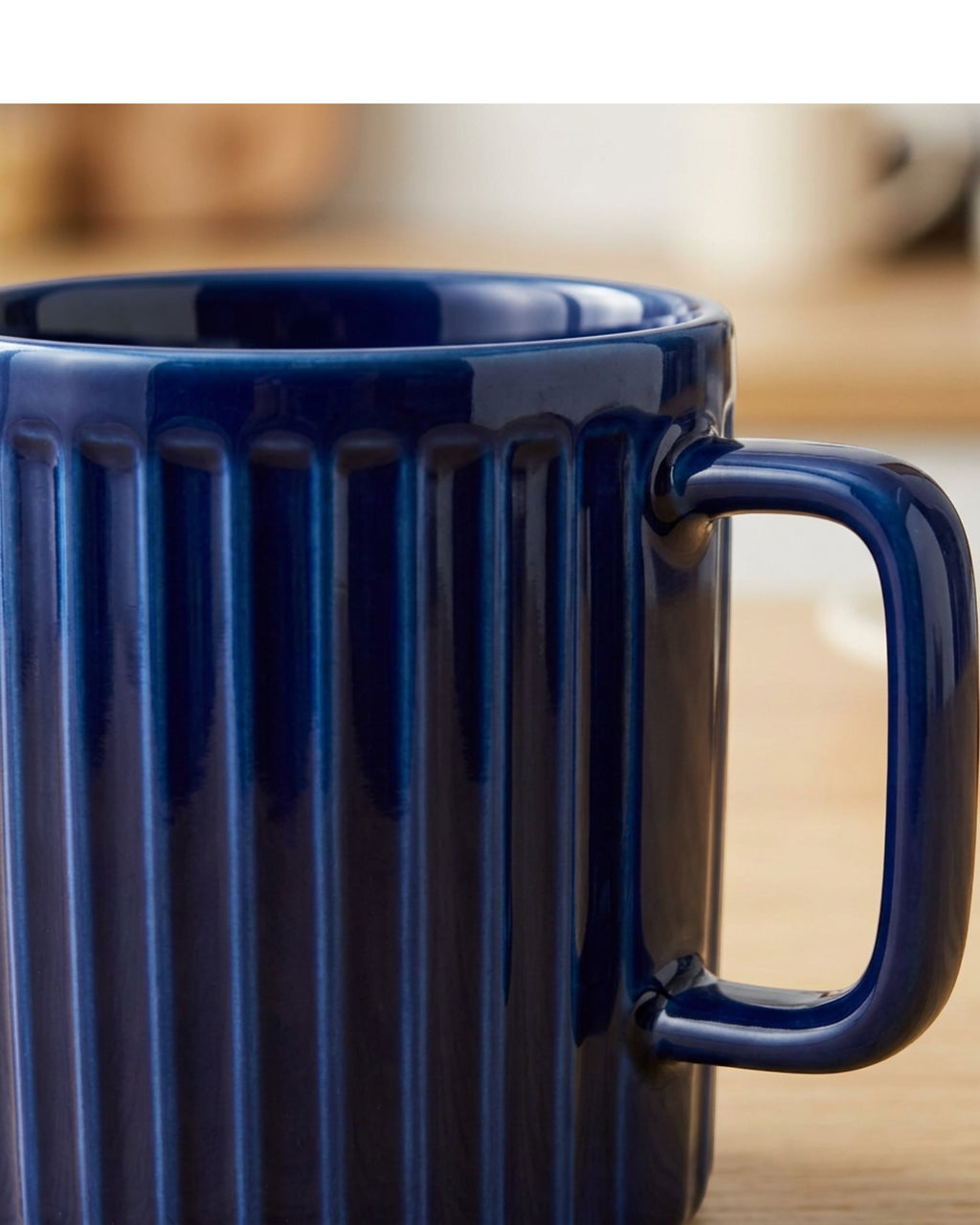 Plvx Vertical-Rib Ceramic Mug 420 ml Deep Blue - Detail view